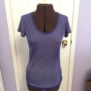 LULULEMON Athletic Blue Short Sleeve EUC Size 6